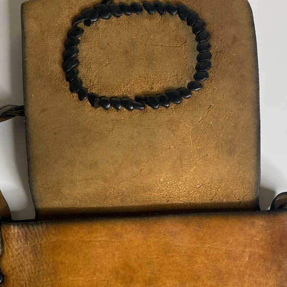 Vintage Rare Find Tooled Rustic Boho Leather Bag w /Floral Design - Picture 10 of 13